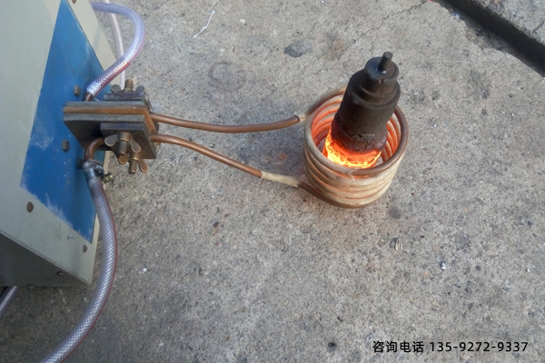嘿嘿视频在线观看淬火机对弹簧变形问题的解决措施